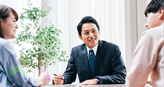 煩雑な書類作成や申告条件等についても、当法人にご相談ください。お客様のメリットを第一に、申告書の作成をサポートいたします。